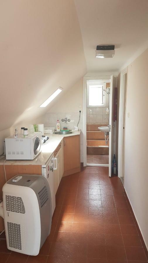 Csalad-Barat Apartman Balatonlelle Zewnętrze zdjęcie