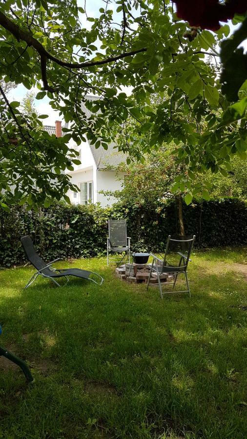 Csalad-Barat Apartman Balatonlelle Zewnętrze zdjęcie